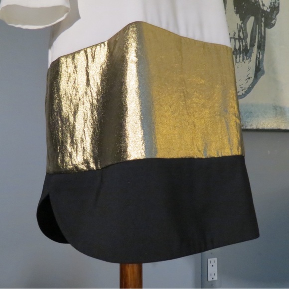 Express Cream Dress - Picture 4 of 5